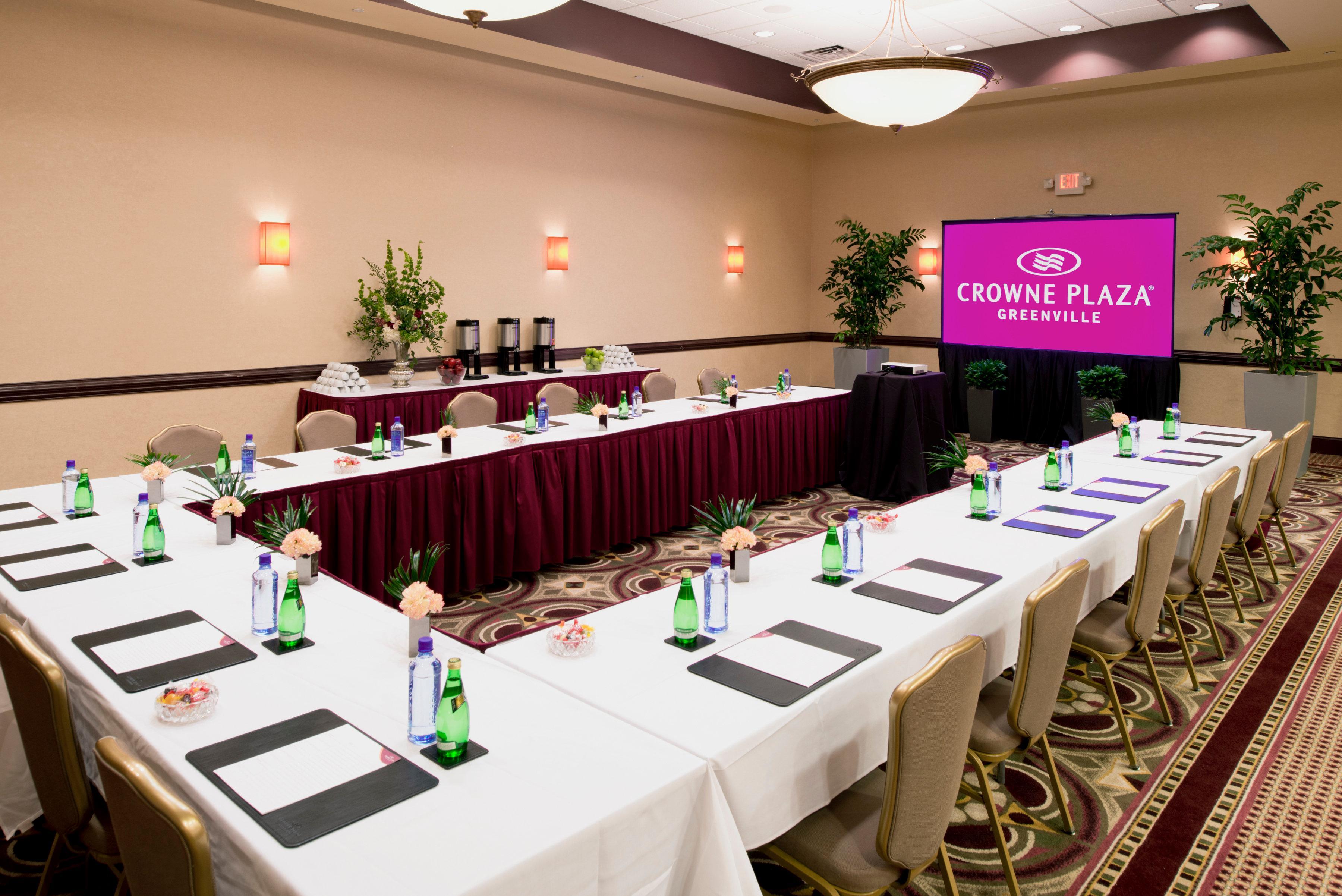 Crowne Plaza Greenville By Ihg Exterior photo