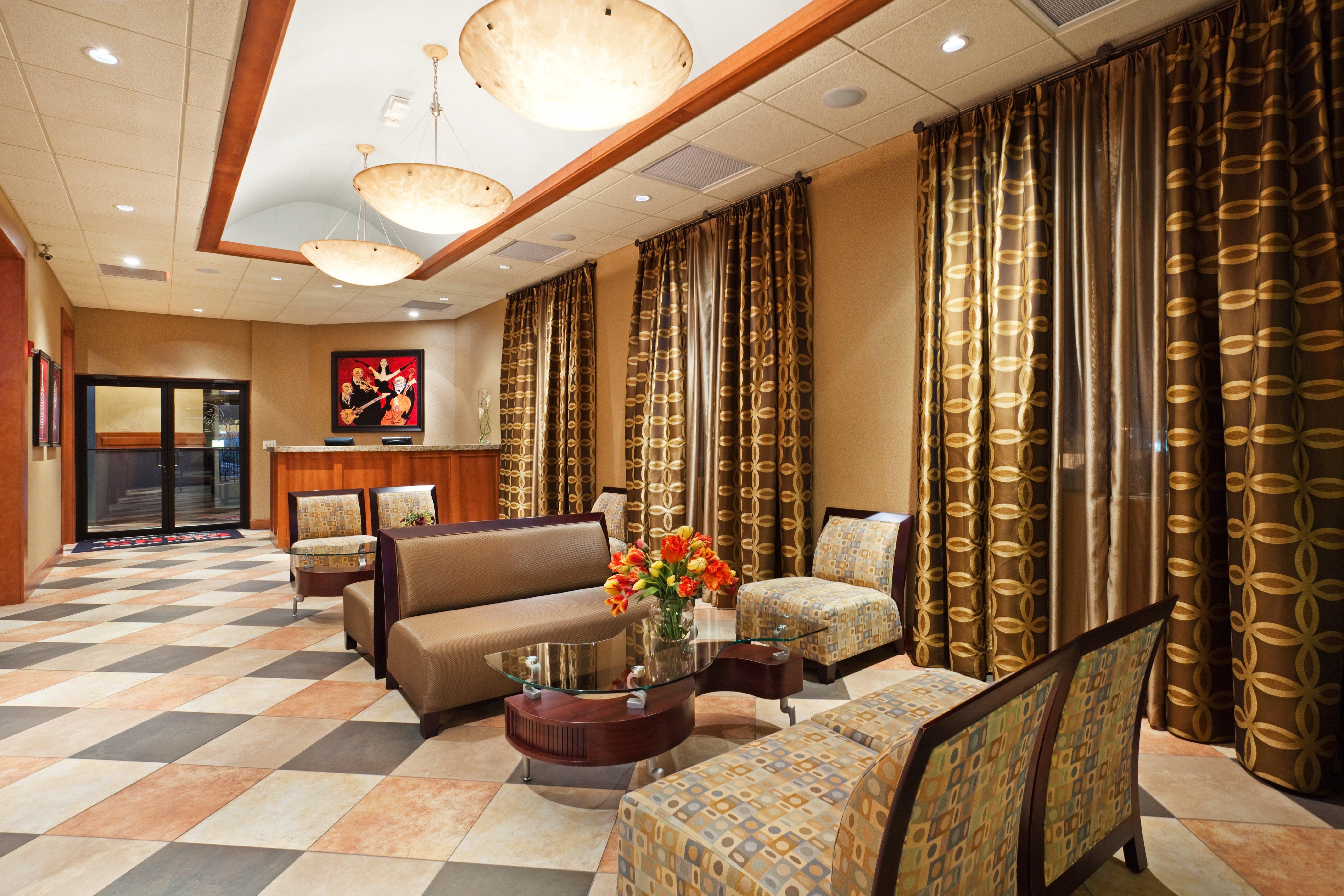 Crowne Plaza Greenville By Ihg Exterior photo